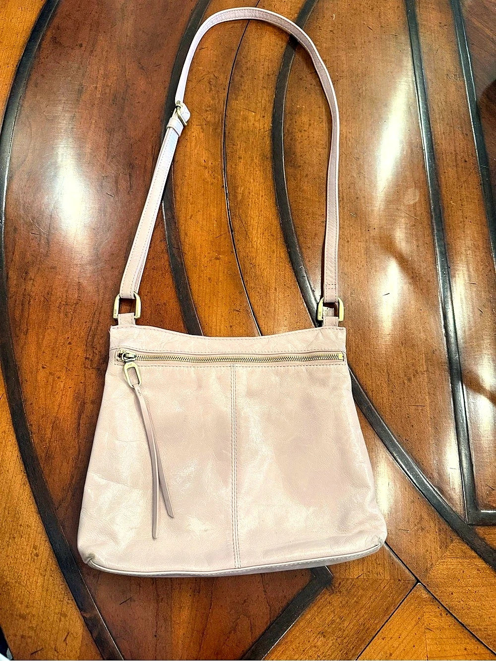 Hobo Leather-Look Shoulder Bag in Pink